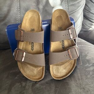 Birkenstock Mocca Arizona Sandals W11/M9 Narrow Fit Copper Buckle